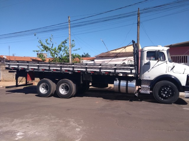 VENDO 1313 ANO 80 MOTOR 352CAMBIO G3 60 INTERESSADO CHAMA NO ZAP *