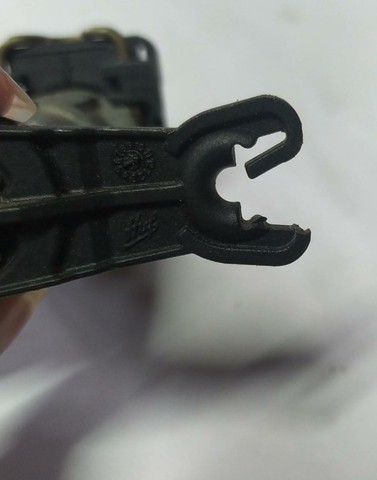 Miolo Cilindro Fechadura Tampa Traseira Onix 13/19 13577654 - Foto 4