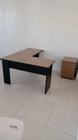 Mesa em L 2 partes 1,40x1,40x0,60 + Gaveteiro seminovo****leia a descrição**** - Foto 3