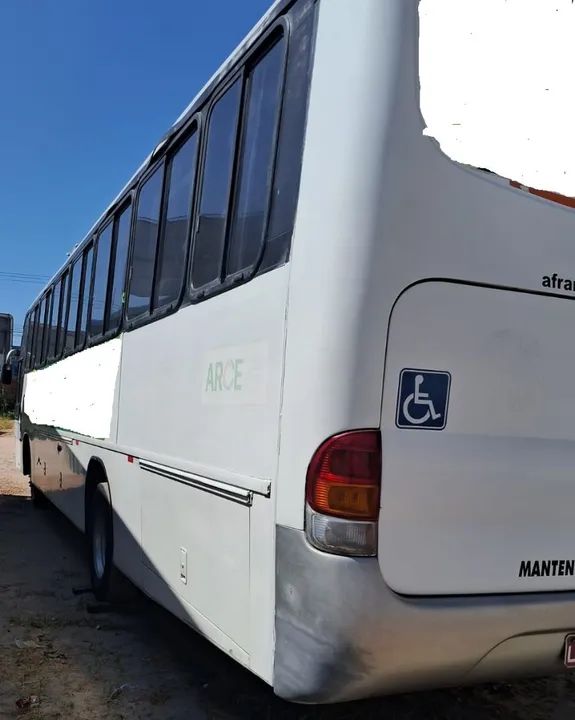 ônibus Rodoviário OF 1721 Mercedes Benz 2002 com ar DESATIVADO - Foto 5