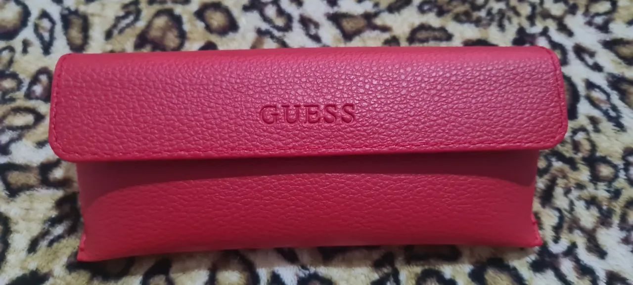 Oculos feminino Guess - Foto 2