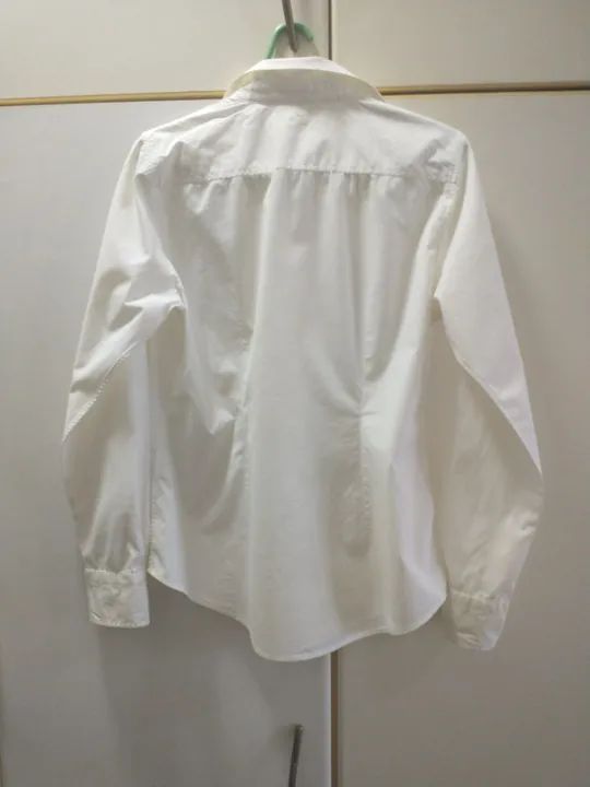 Camisa branca da Gap - Foto 5