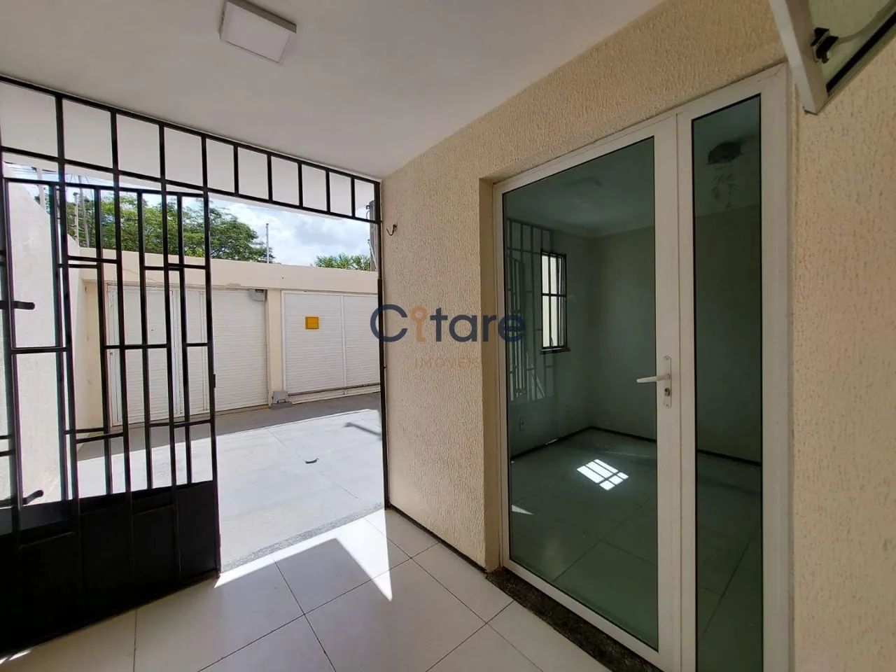 Casa com 3 dormitórios à venda, 100 m² por R$ 275.000,00 - Barroso - Fortaleza/CE - Foto 2