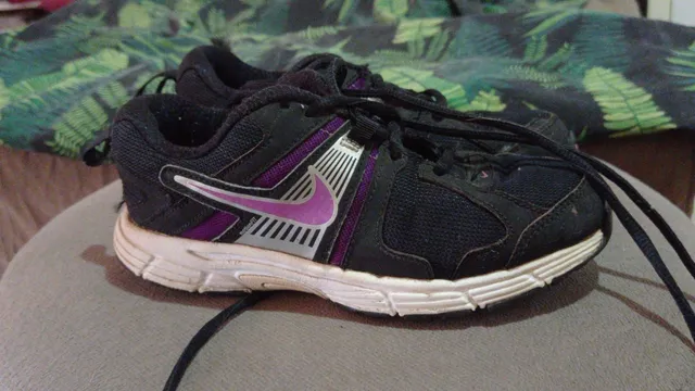 Tênis Nike Tamanho 32