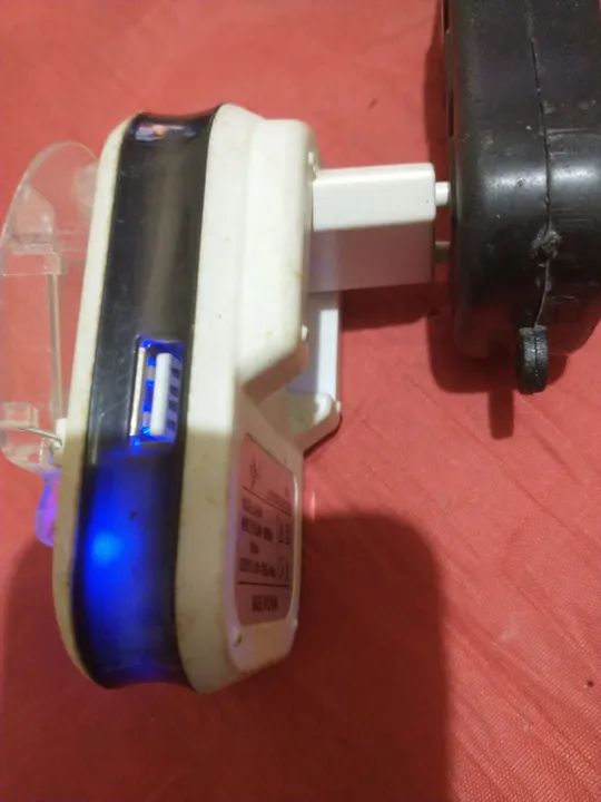 Carregador Universal de celular - Foto 2