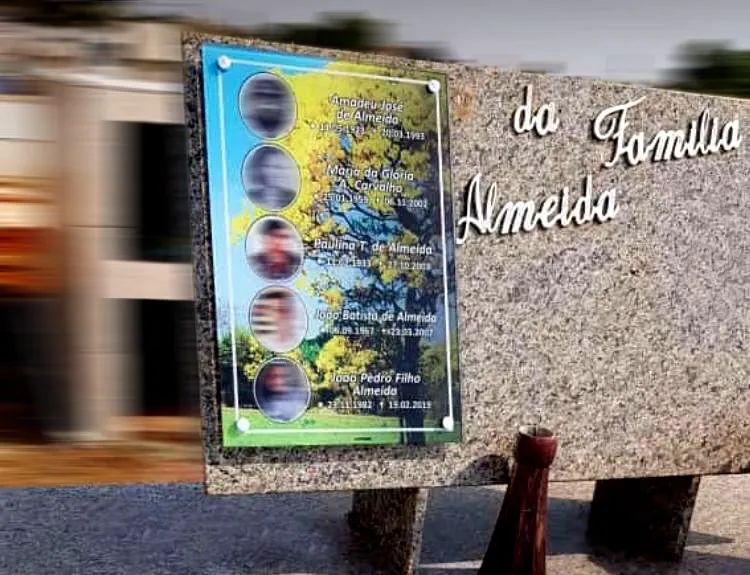 Placas de túmulos  - Foto 6