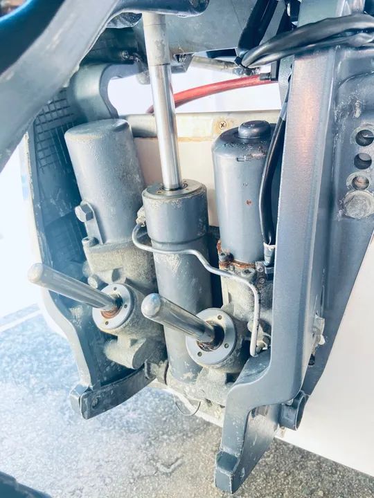 Motor de popa  YAMAHA F225 de Lancha a Gasolina - Foto 6