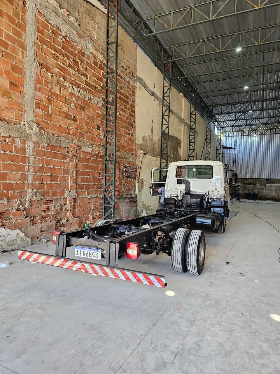 Delivery 8.160 2017 muito novo - Foto 6