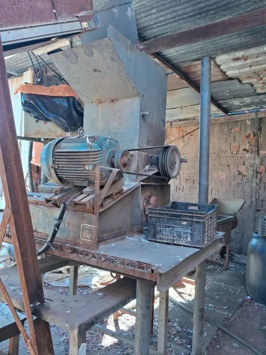 Moinho triturador de plastico