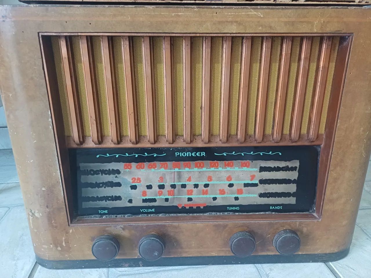 Vendo  rádios antigos 64293080336130121