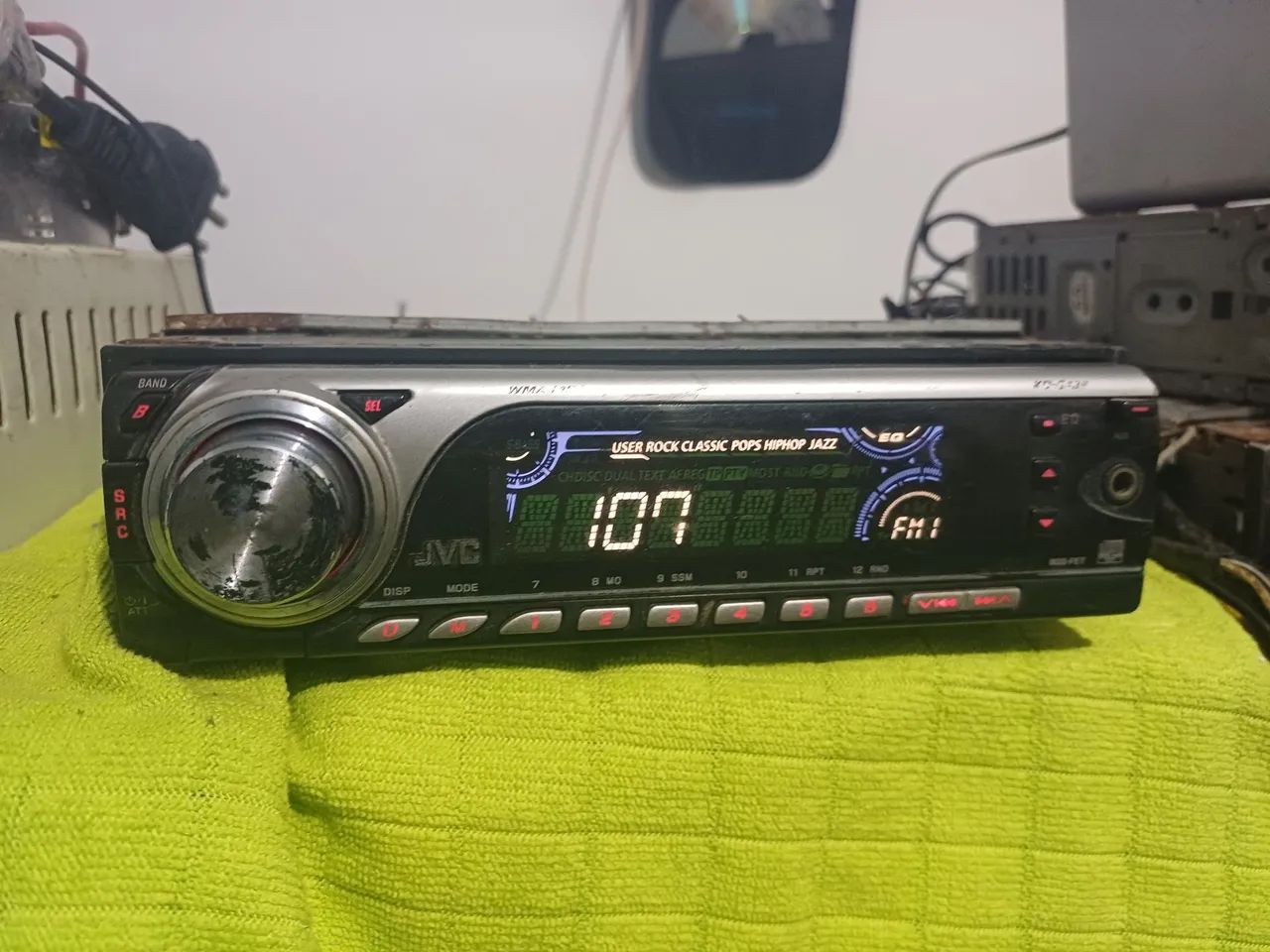 JVC KD-G489 ( NÃO TEM USB NEM BLUETOOTH)