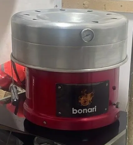 Forno Bonari pizza assa pizza em 2 minutos
