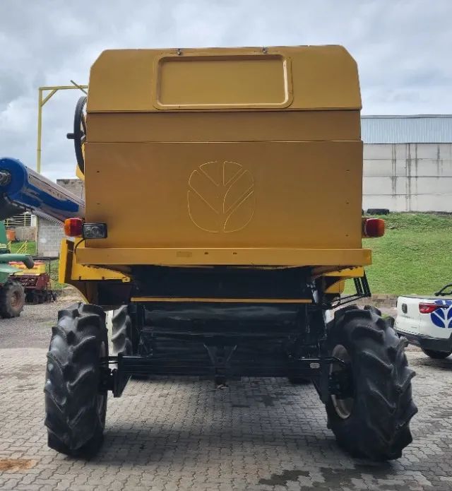 Colheitadeira New Holland TC5090  - Foto 4