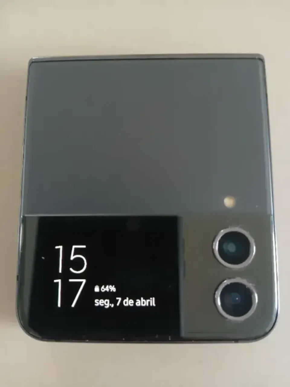 Samsung Galaxy Z Flip 4