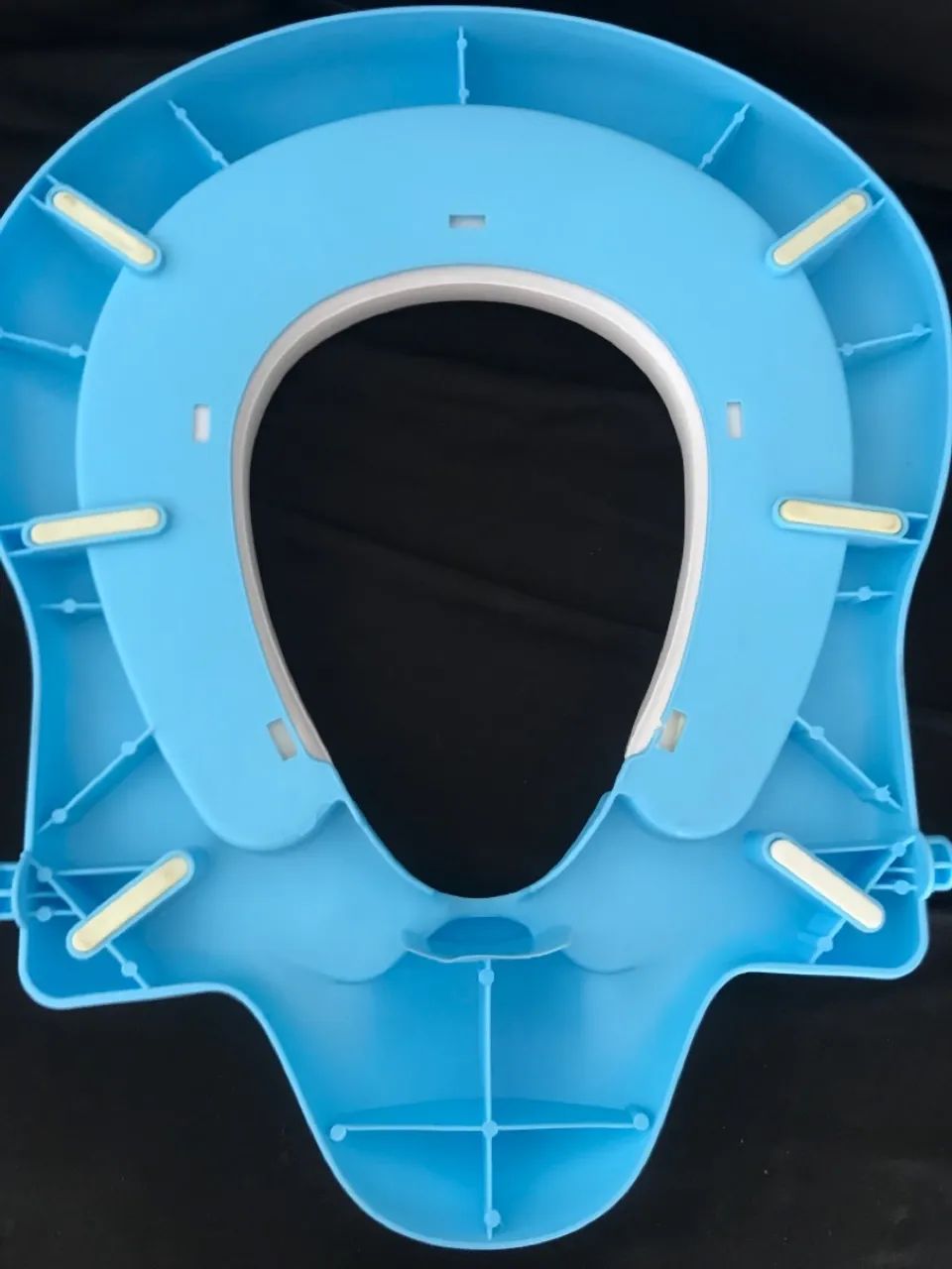 Assento sanitário infantil almofadado com escadinha. - Foto 5