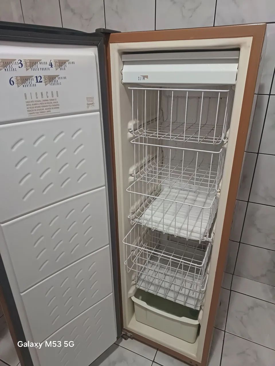 Freezer Consul Slim 