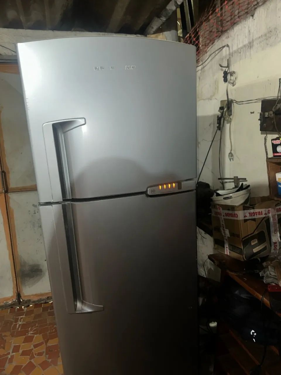 Geladeira Electrolux seminova - Foto 2