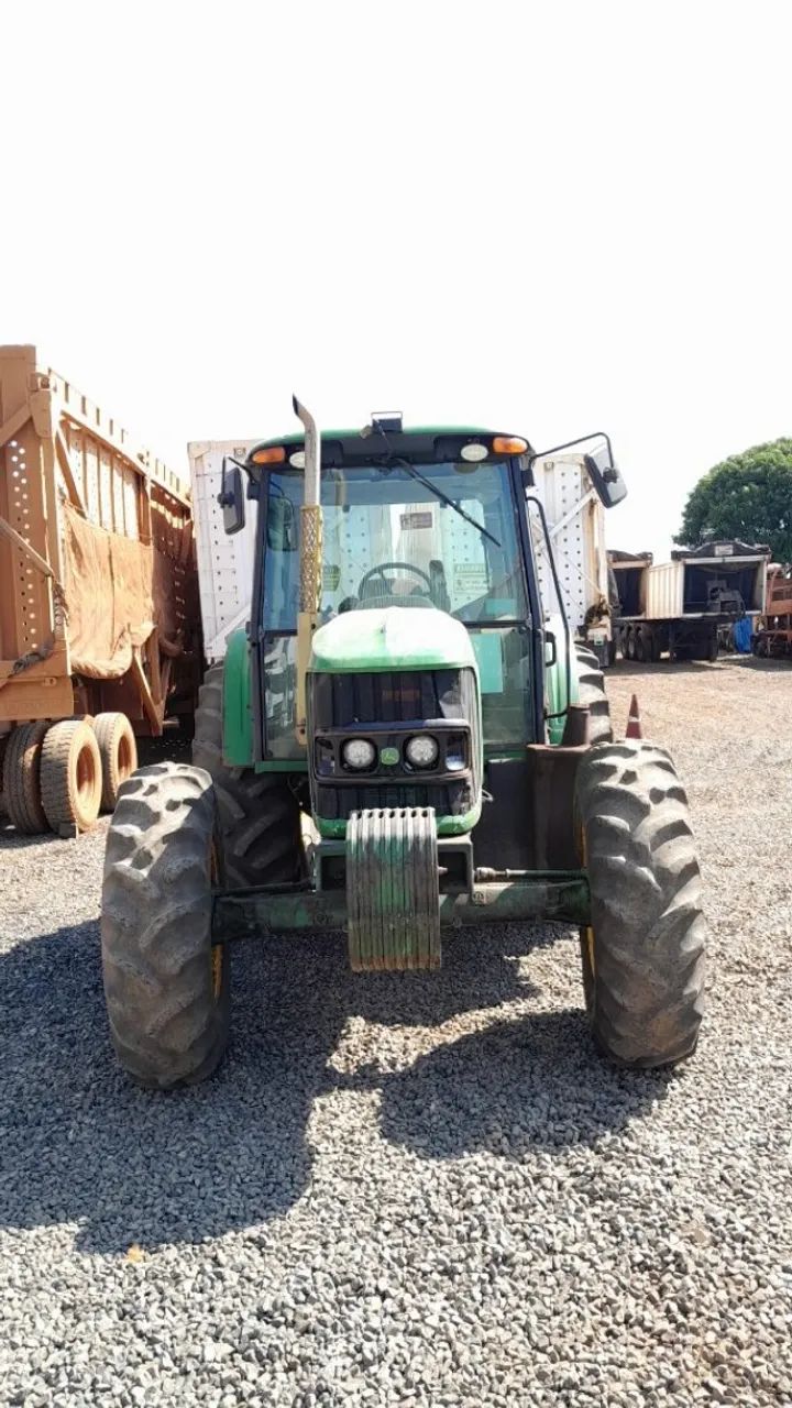 Trator JOHN DEERE 6125J (125cv) ano 2022 4.809h - Foto 6