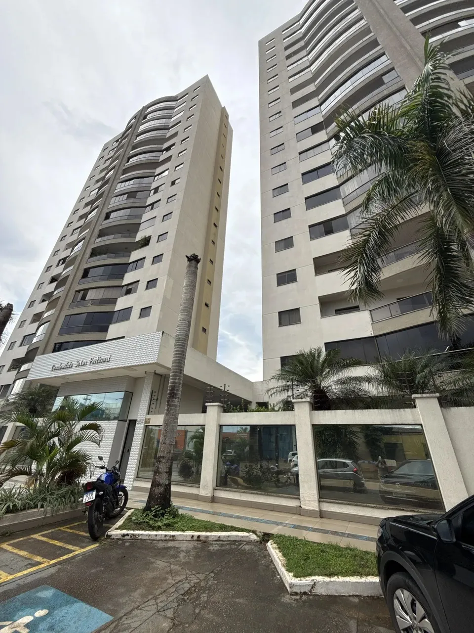 Imóvel para aluguel possui 143 metros quadrados com 3 quartos