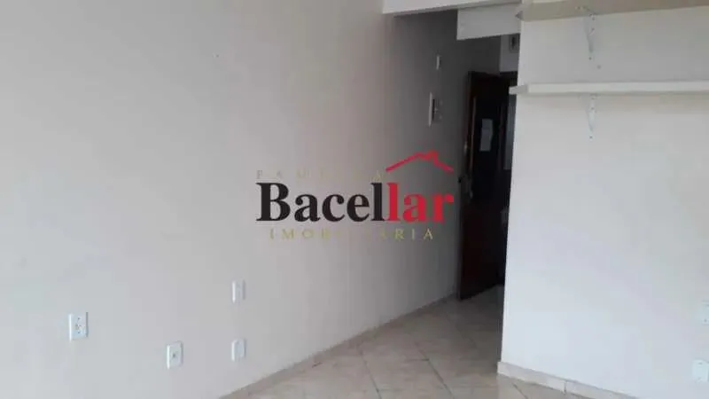 Sala - / Comercial / Méier