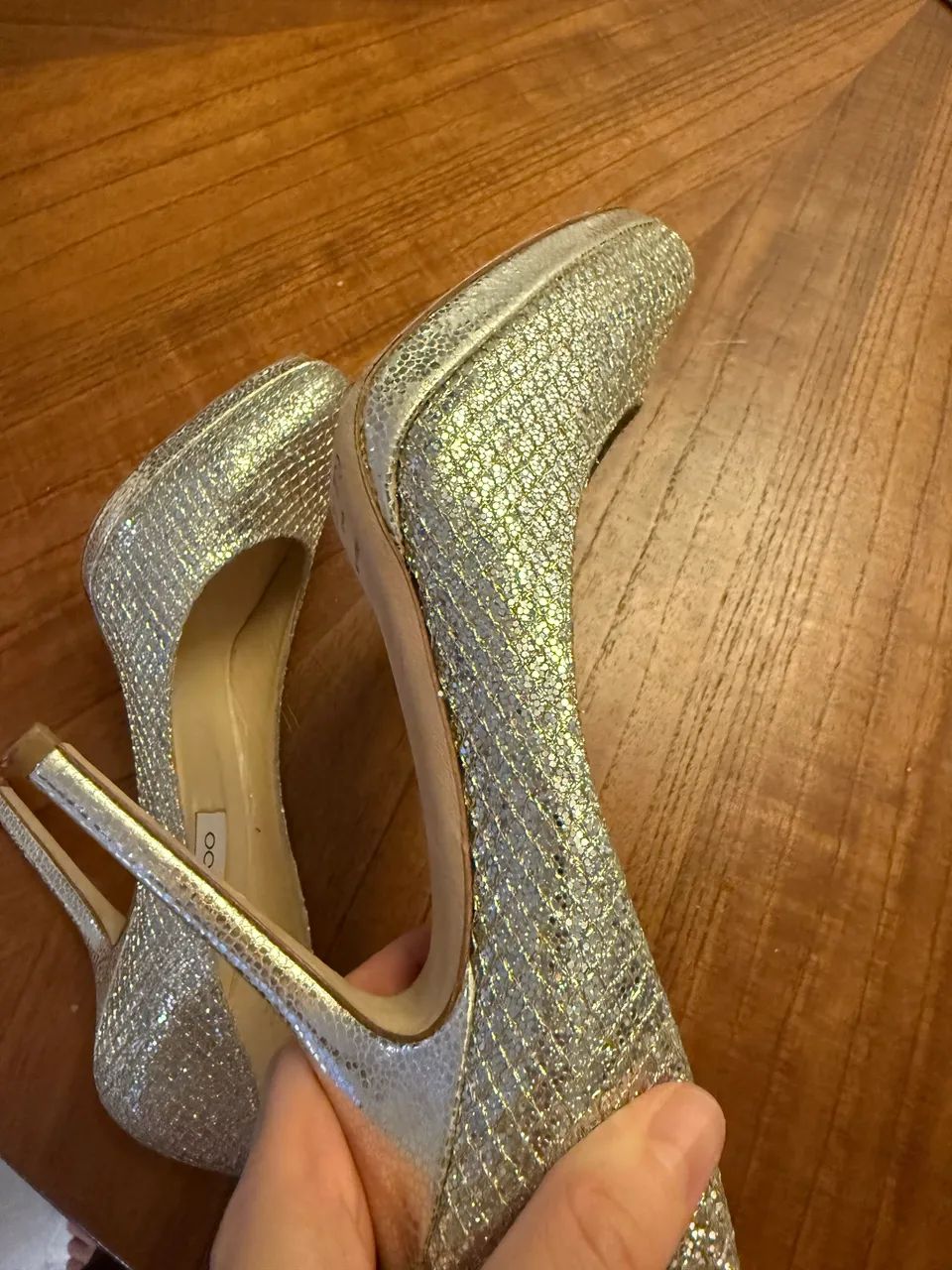 sapato jimmy choo prateado - tam 37 - Foto 5