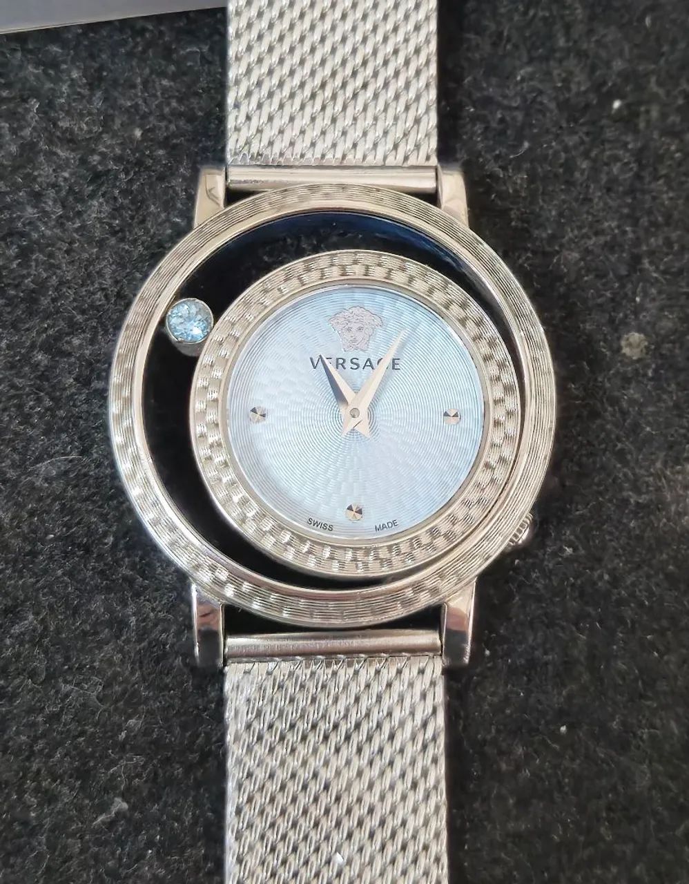 Relógio Versace Feminino Fundo Azul  - Foto 5