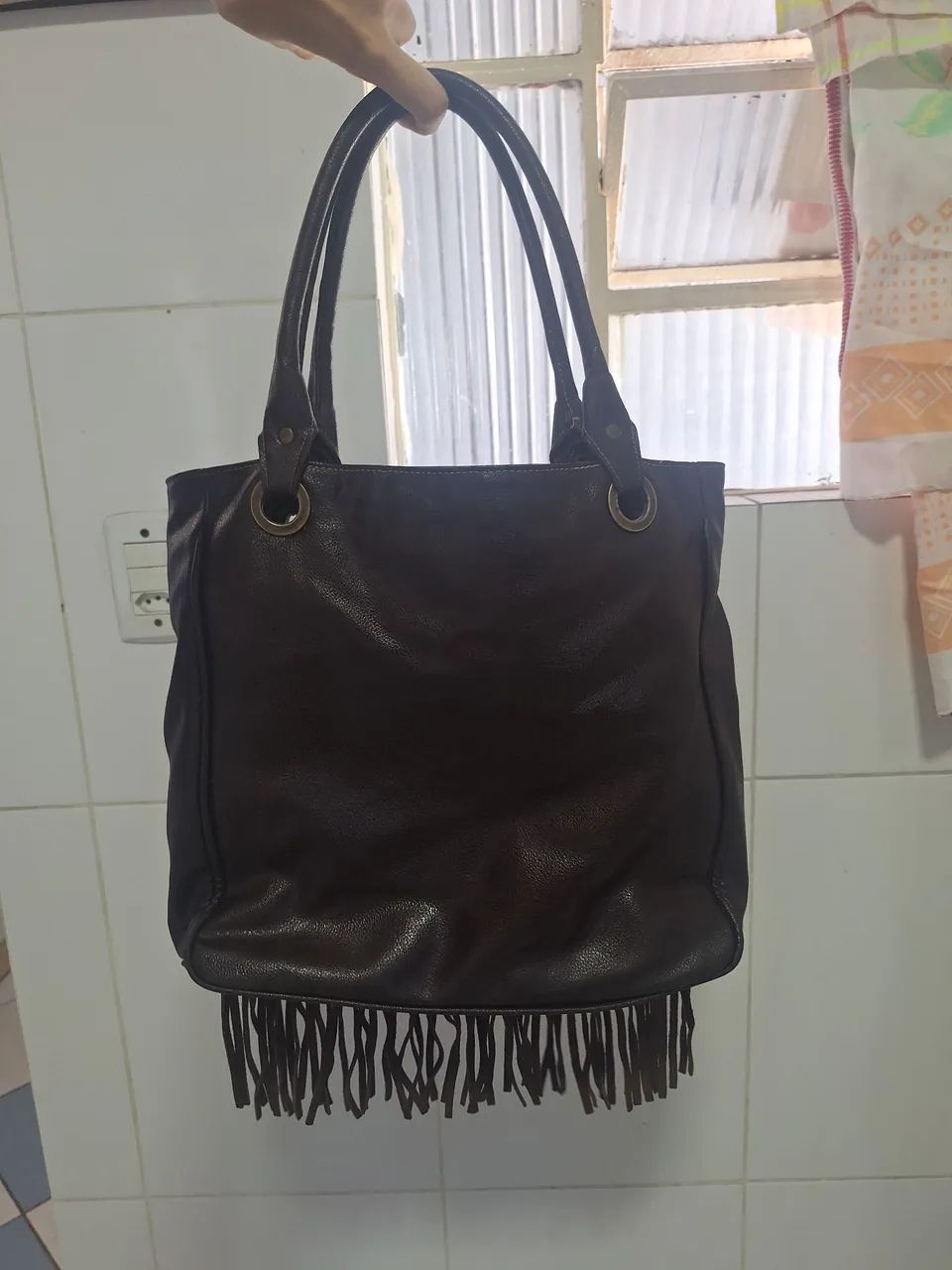 Bolsa de ombro com franjas - Foto 2