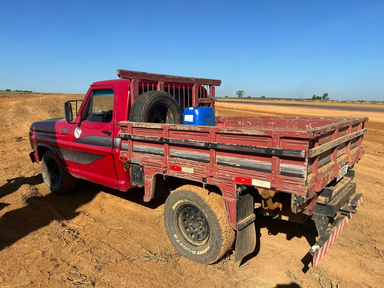 F1000