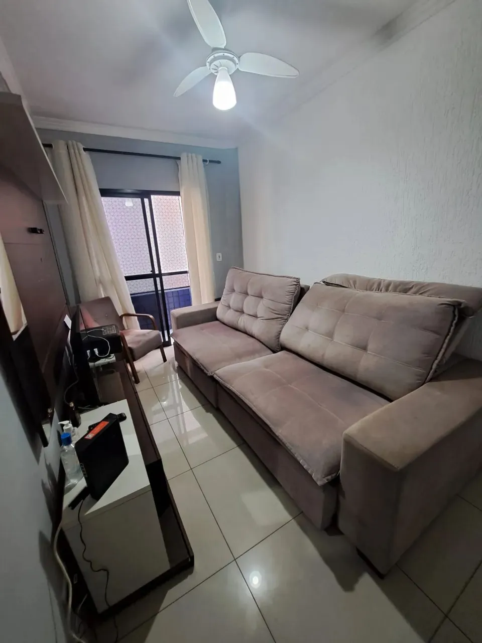 Imóvel para aluguel com 2 quartos em Tupi - Praia Grande - 2400 reais