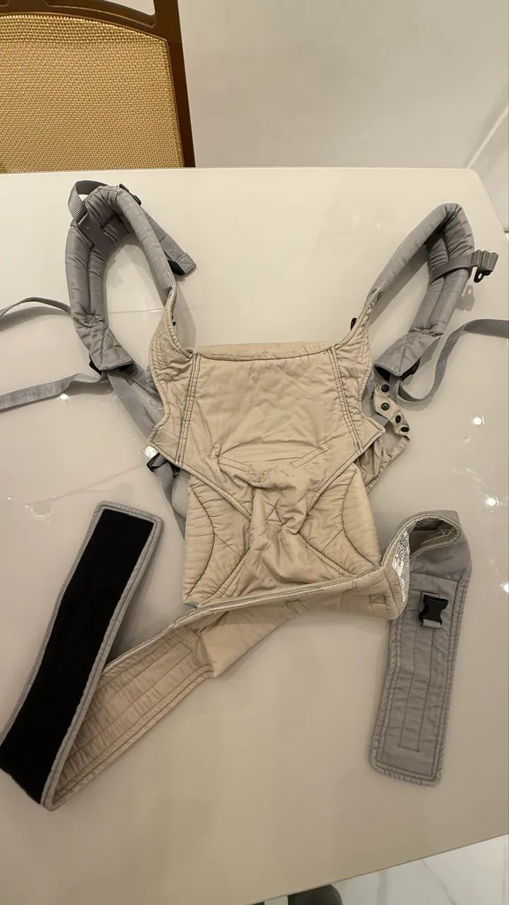 Cangurú Ergobaby modelo 360 super novo  - Foto 6