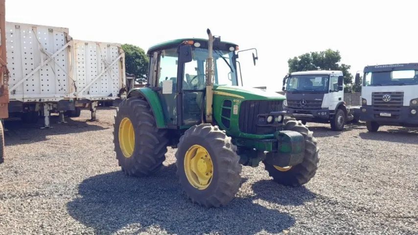 Trator JOHN DEERE 6125J (125cv) ano 2022 4.809h - Foto 7