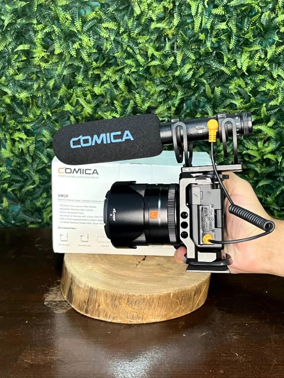 Comica VM-20 Professional Shotgun Condenser Microphone for Camera and Smartphone – NEW