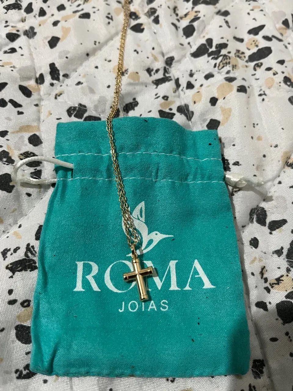 Colar de Cruz em Ouro 18k - Roma Joias