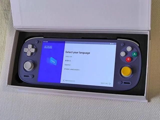 Videogame Portátil Retroid pocket 128gb roda jogos pesados PS2