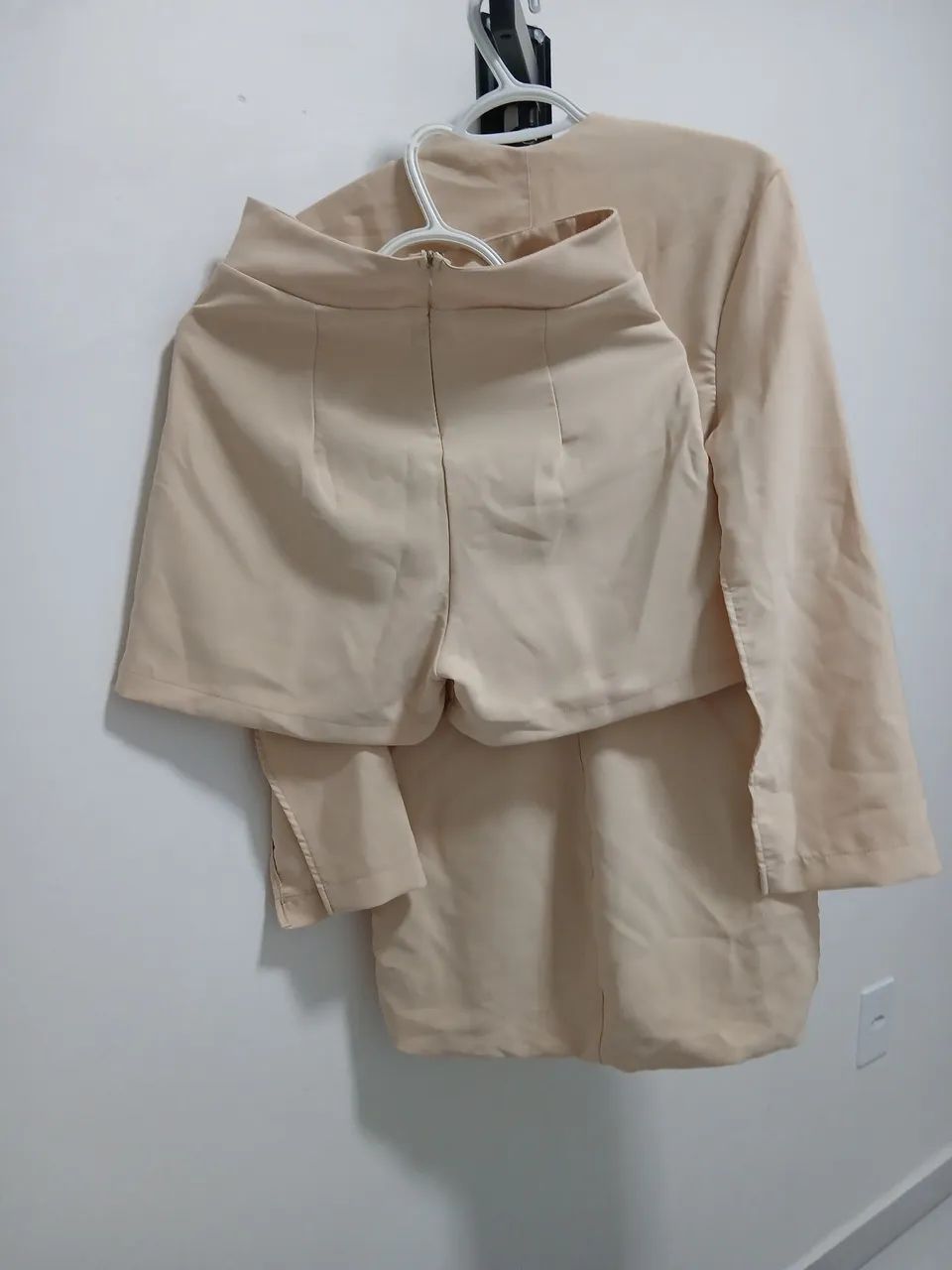 Conjunto em alfaiataria com lycra Tamanho único. Veste M - Foto 5