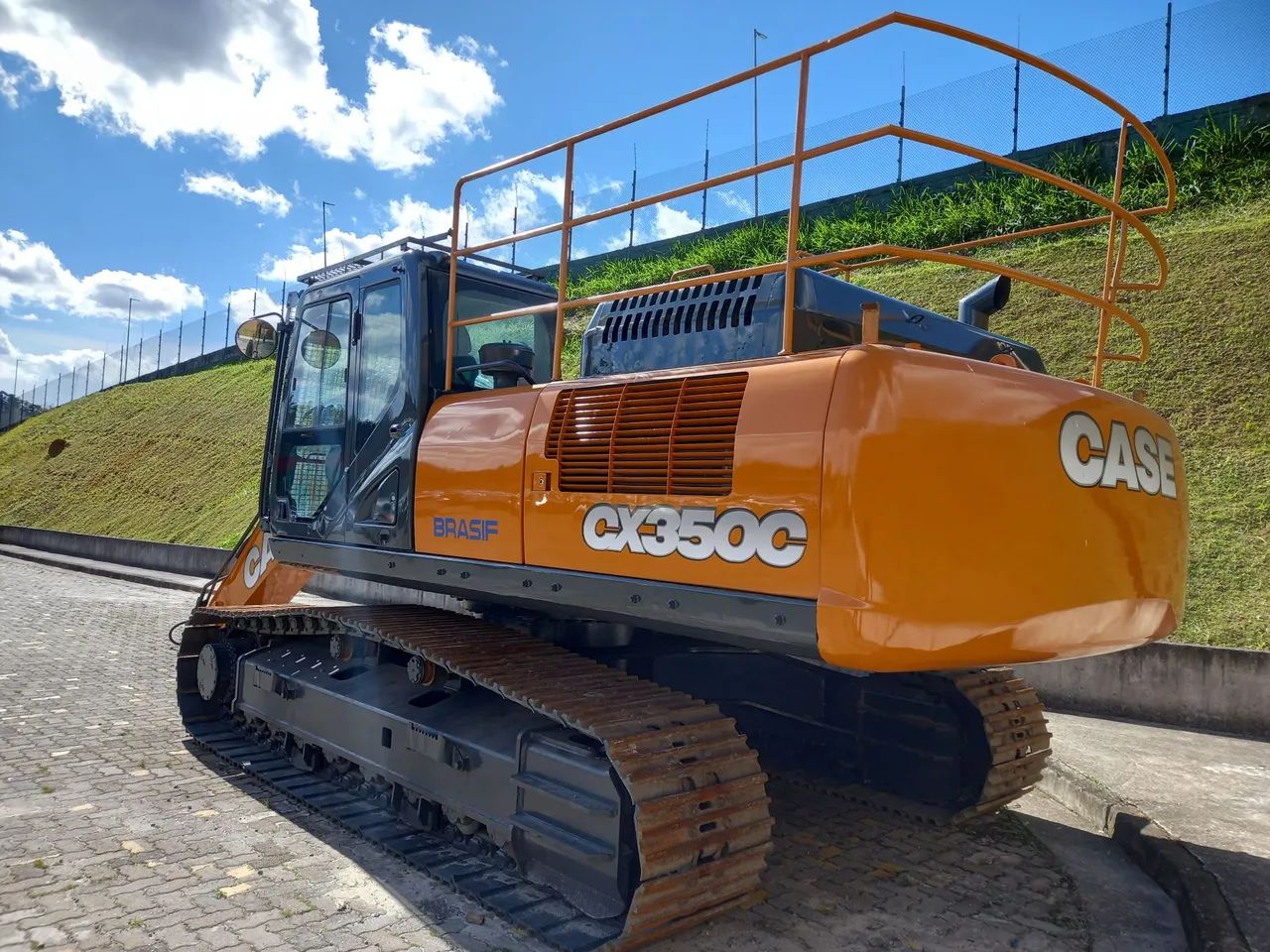 Escavadeira Case 350 - Foto 6