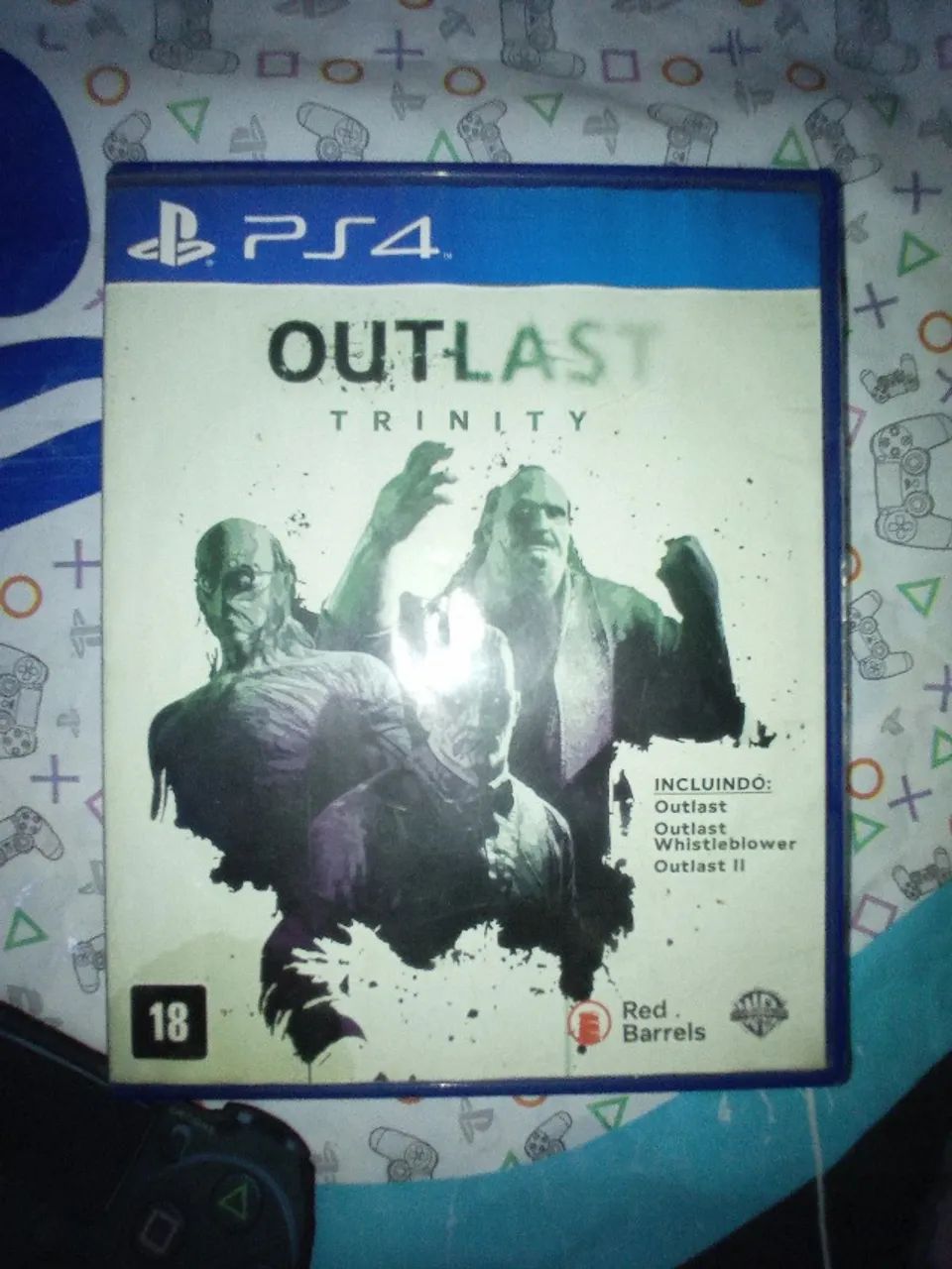 Outlast Trinity Ps4 - Foto 4