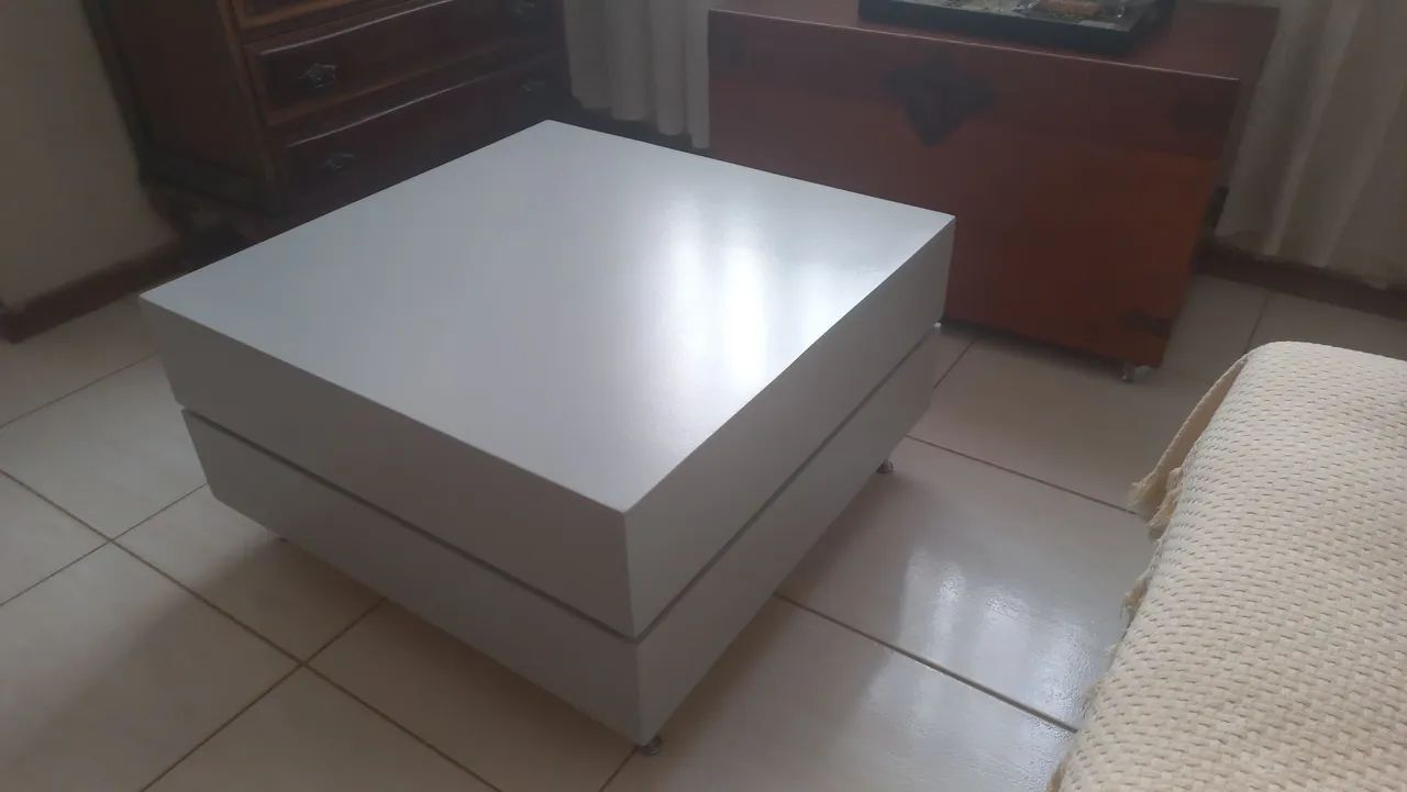 Coffee Table – Modern and Elegant64739708433921123