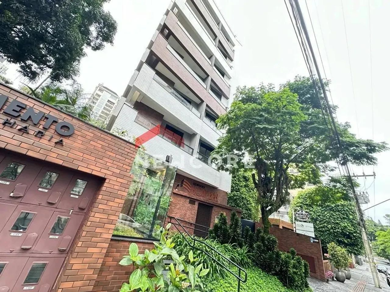 Apartamento em Rua Fernando de Noronha - Atiradores - Joinville/SC