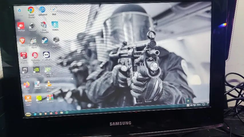 Monitor TV Samsung LN22B450C8 (LEIA O ANÚNCIO)