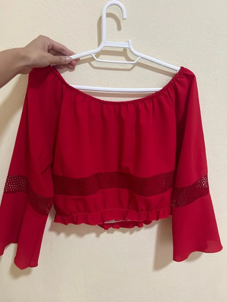 Blusa vermelha veste P e M