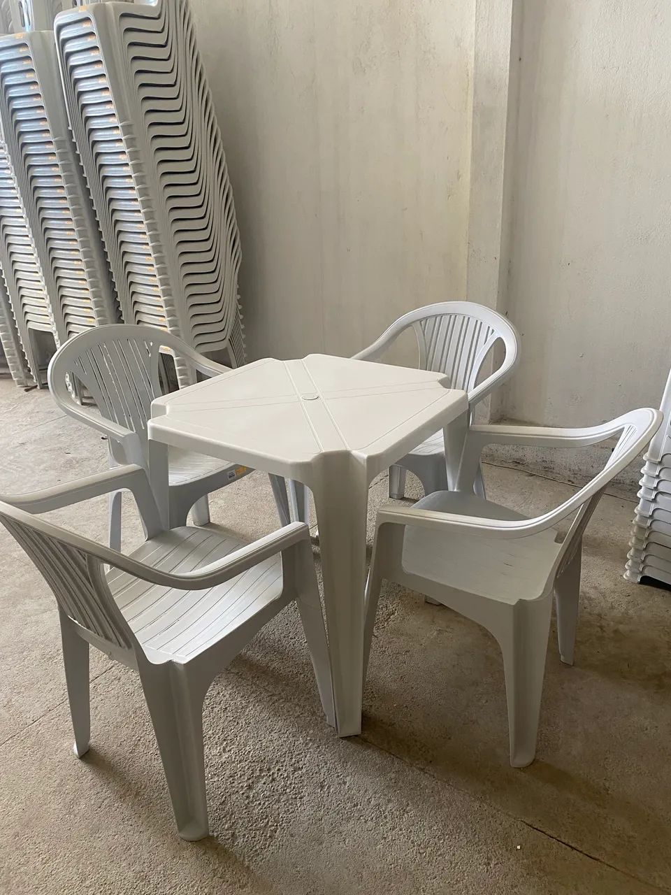 Cadeiras E Mesas Plásticas  - Foto 5