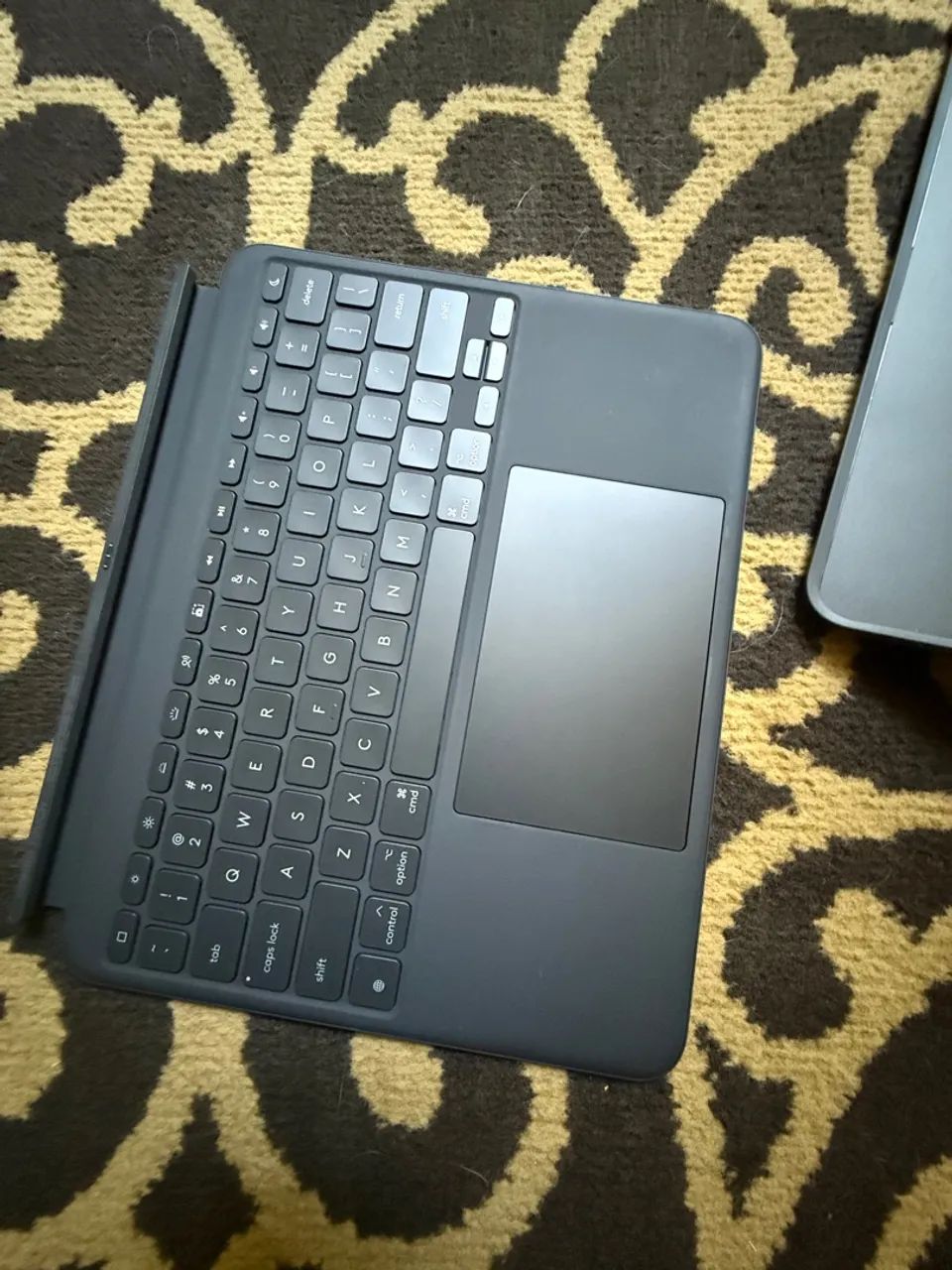 Combo Touch Logitch - Capa e Teclado IPad M4 - 13 polegadas - Foto 3