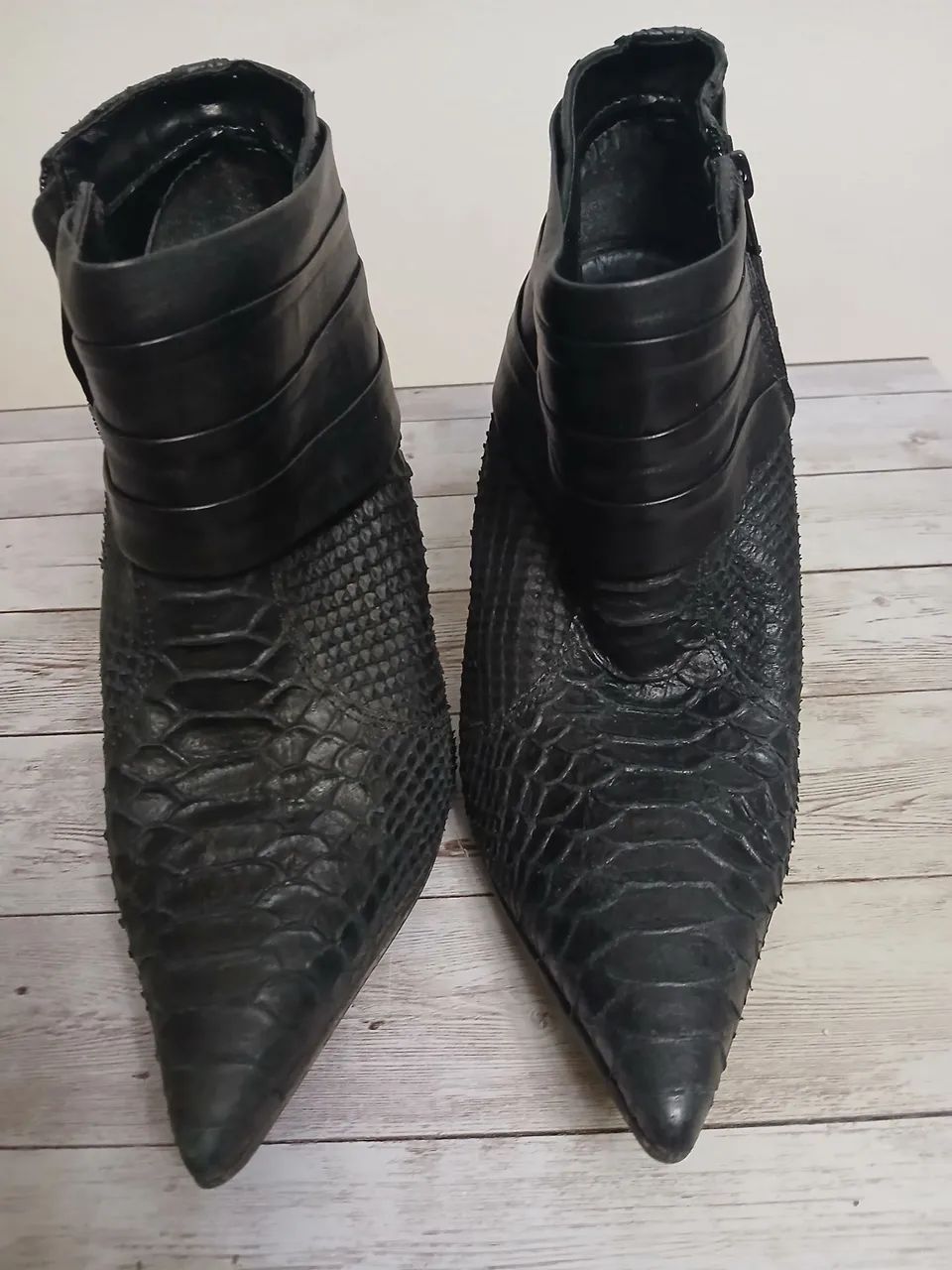 Bota feminina de couro da Botero - Foto 2