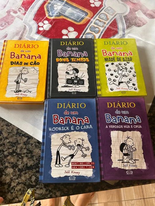 Vendo 5 livros diário de um banana  - Foto 2