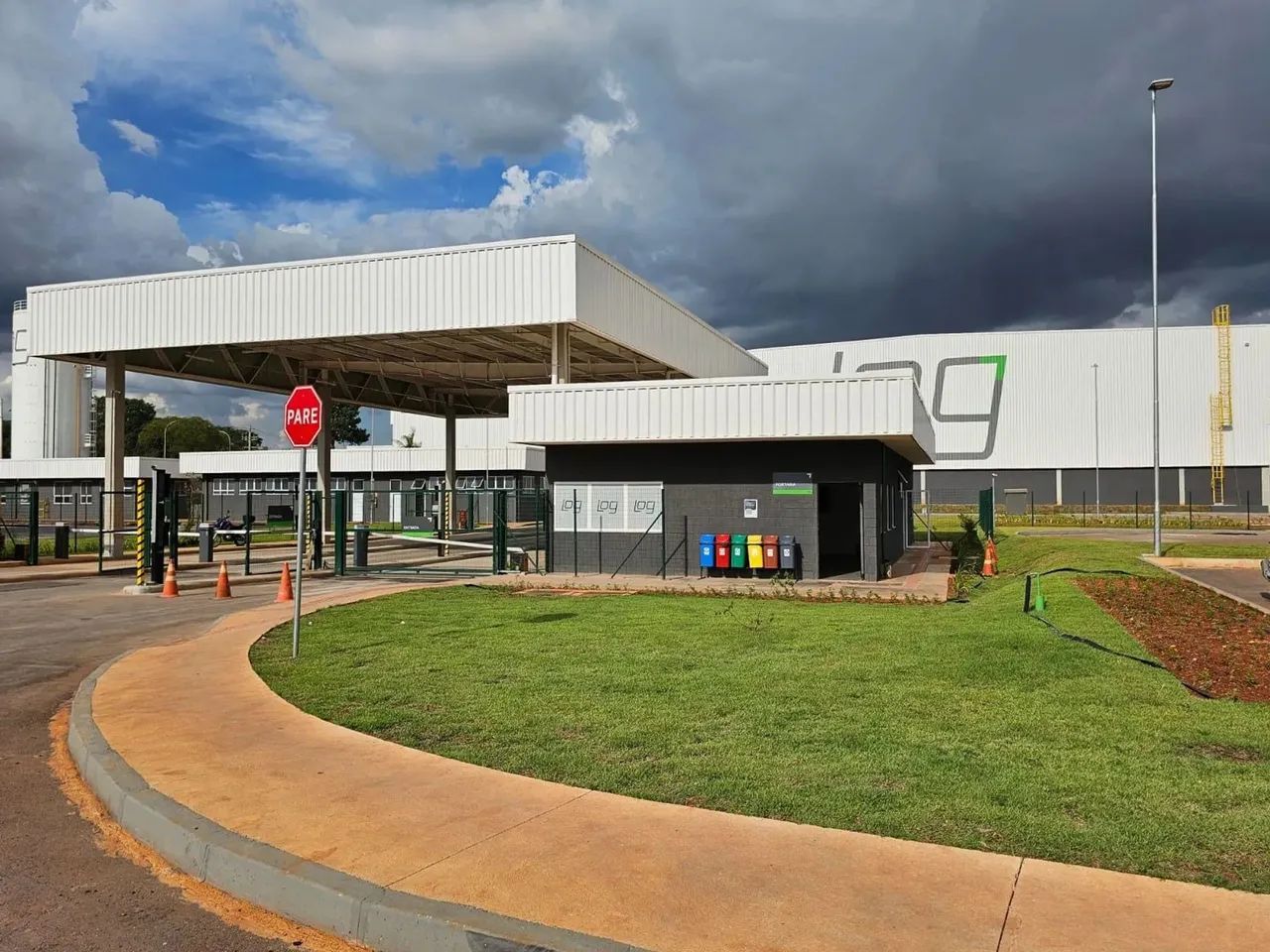 Galpão Logístico para locação com 1.824m² de ABL, 04 docas, Pé direito 12 mts, em Goiânia  - Foto 4