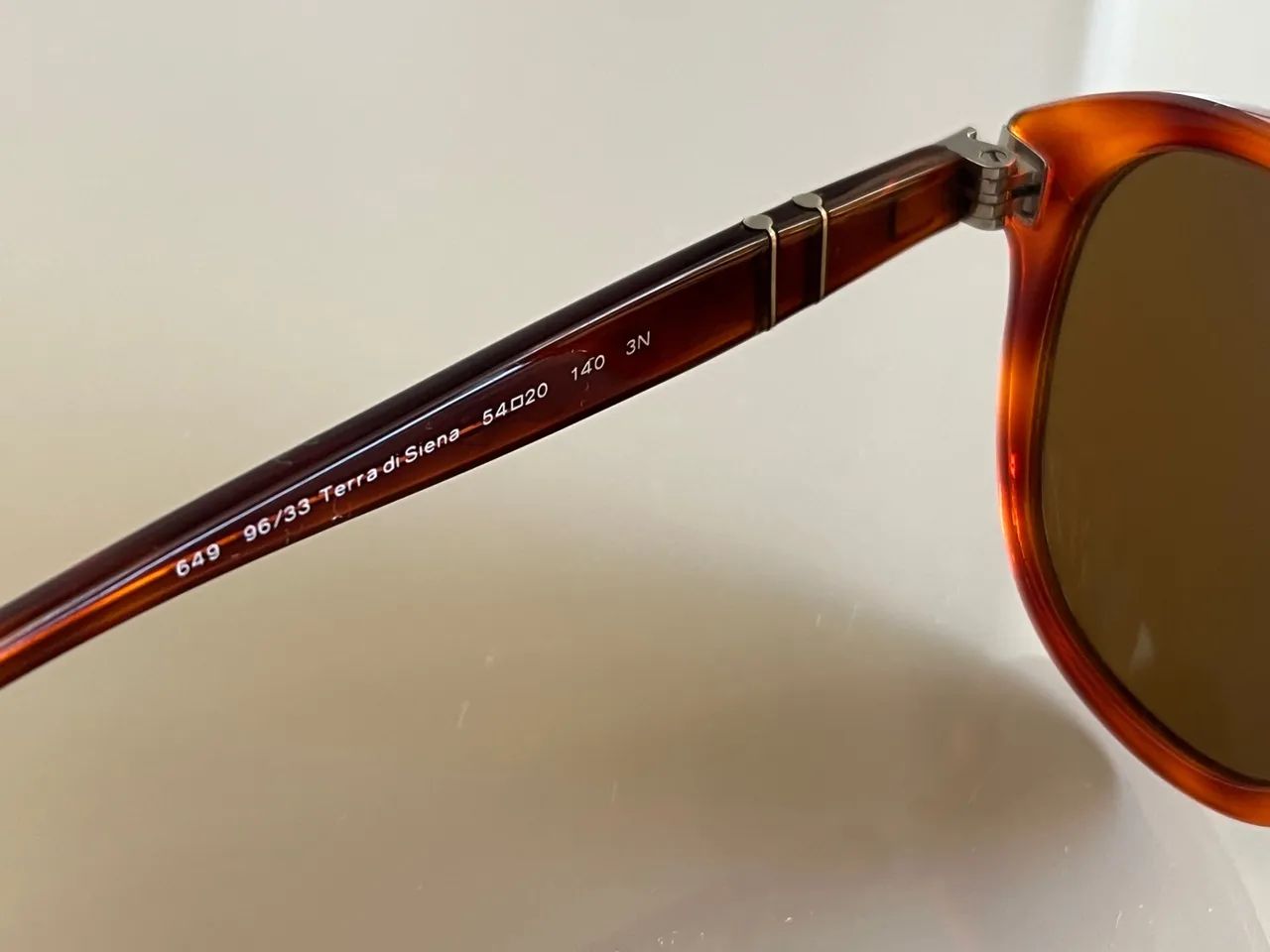 Óculos de Sol Persol - Design Clássico - Foto 3