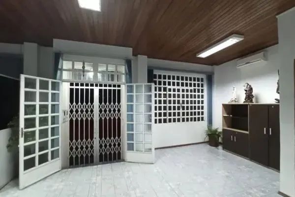 Casa a venda no Bairro de Fátima 