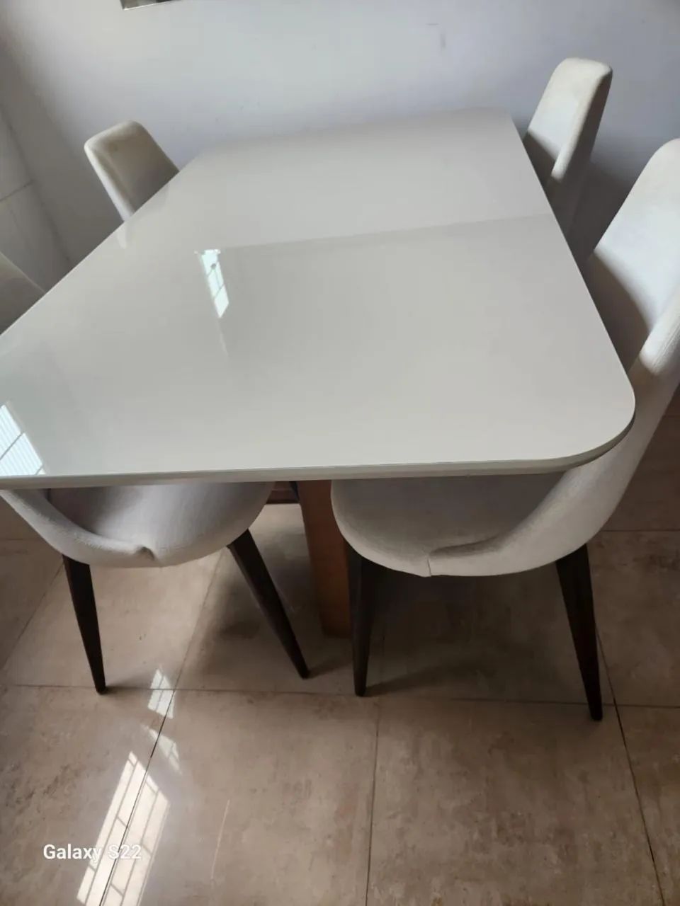 Dining table64209947360387122
