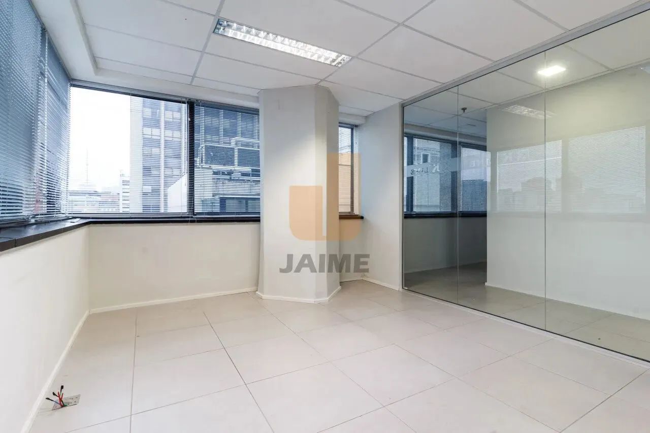 Excelente sala Comercial, 6 vagas, localizado a uma quadro do Metrô, perto do Shopping Pau - Foto 10